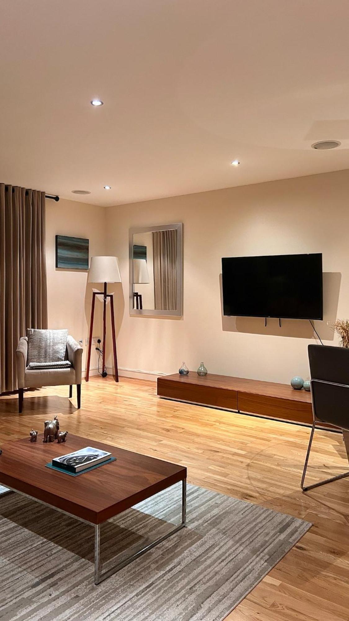Appartamento Comfortable & Well-located 2 Bed In Chelsea Londra