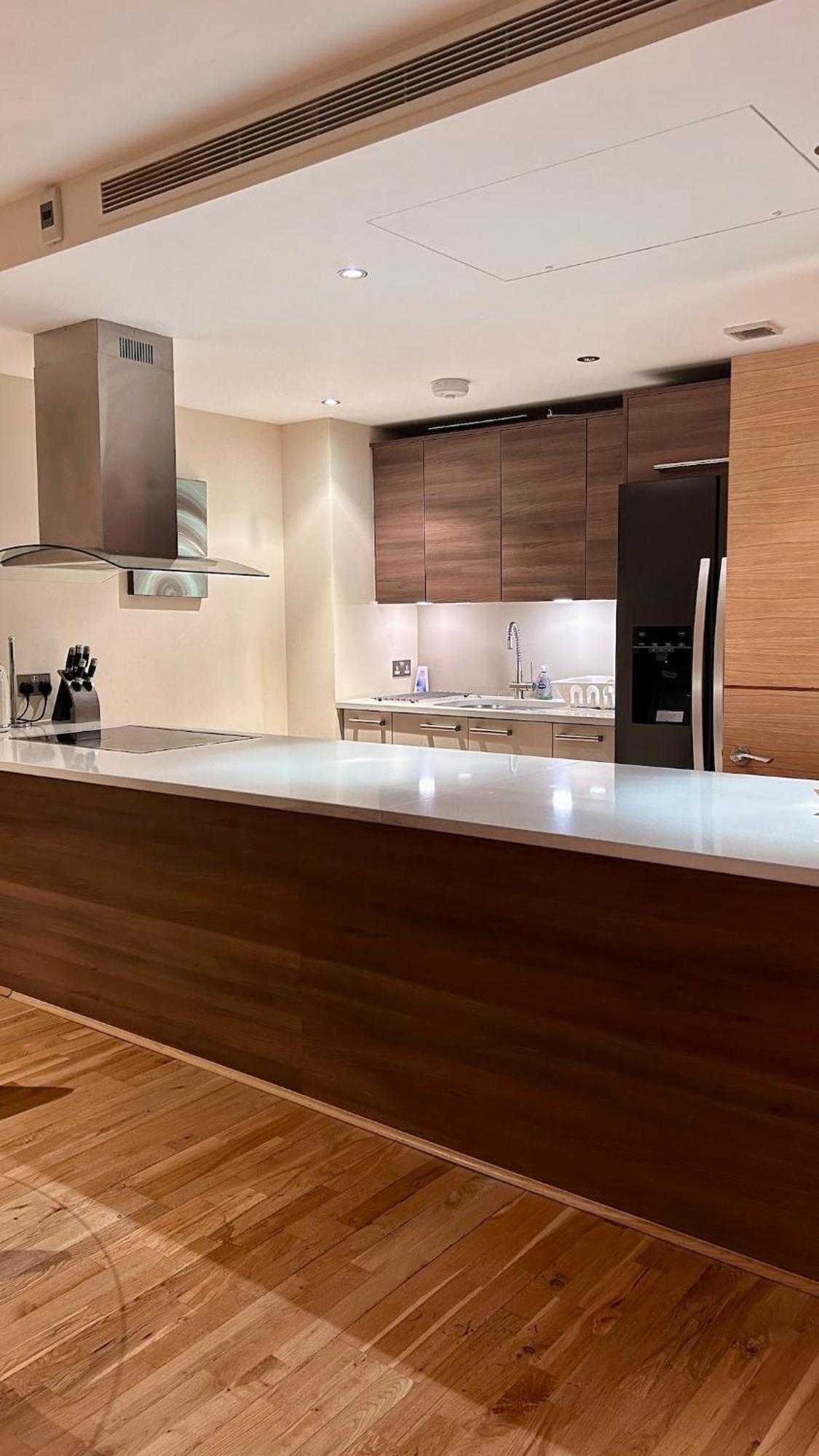 Comfortable & Well-located 2 Bed In Chelsea * Londra